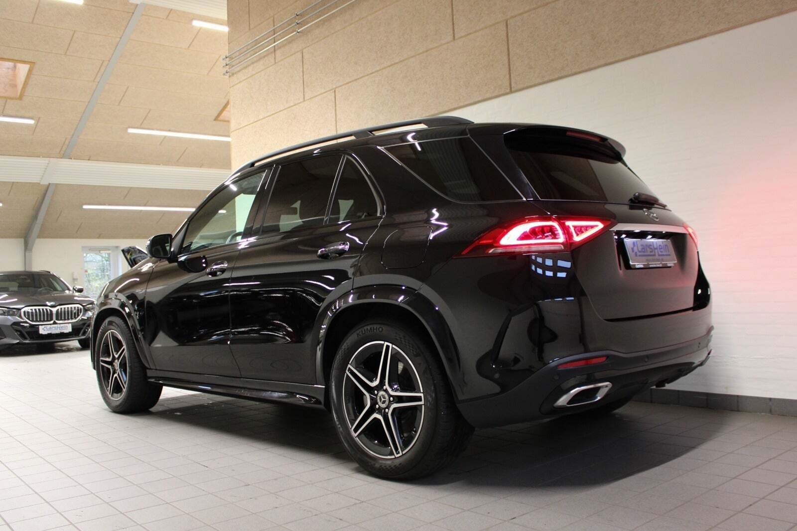 Sort Mercedes GLE350 de fra 2021