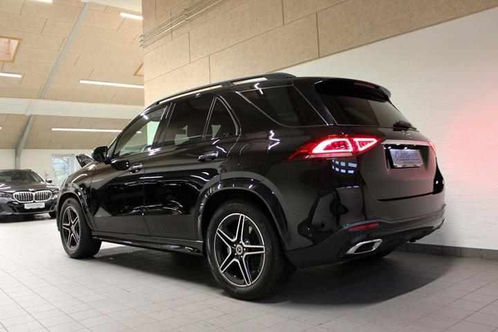 Sort Mercedes GLE350 de fra 2021