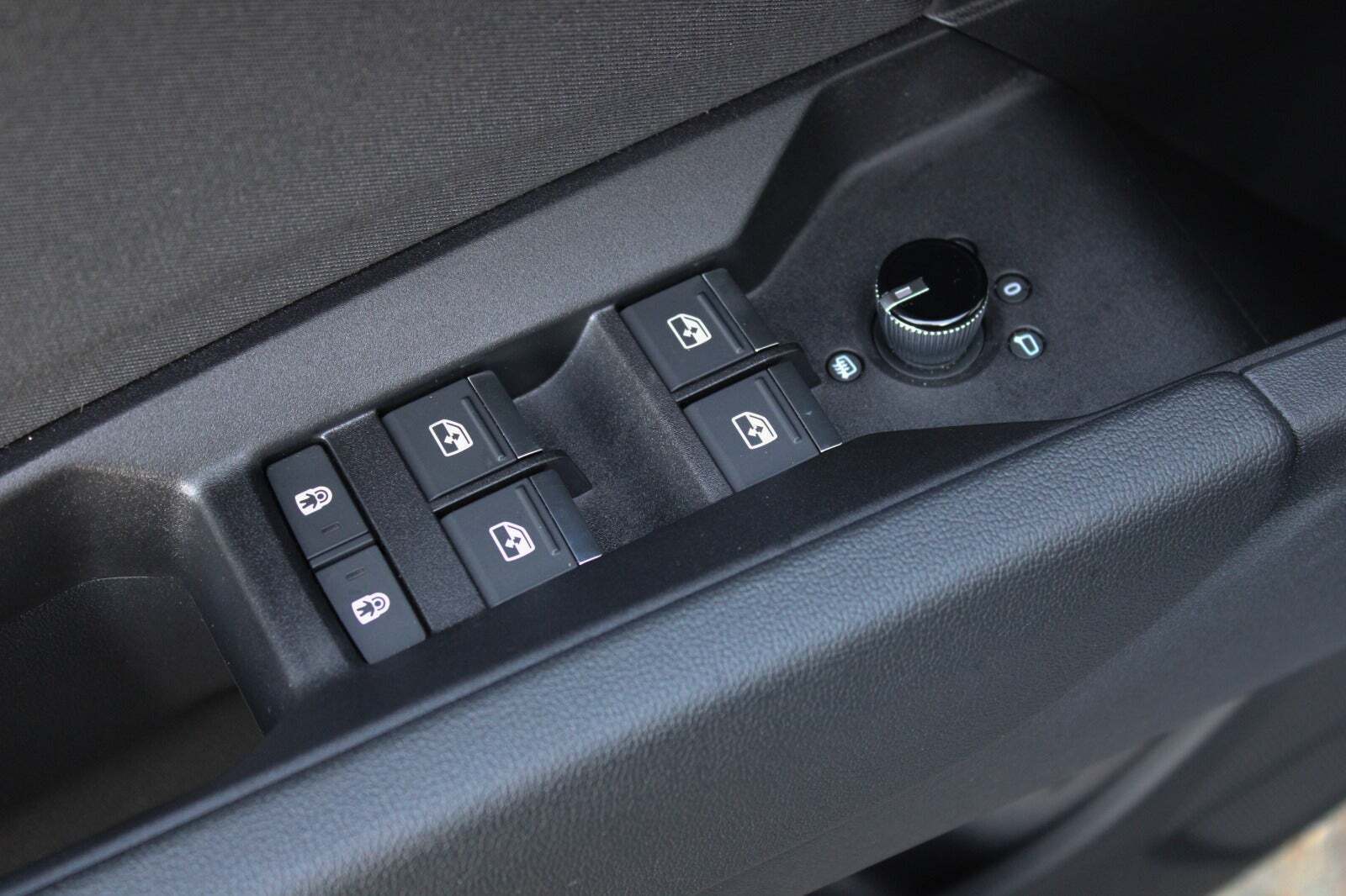 Grå Audi Q4 e-tron fra 2024