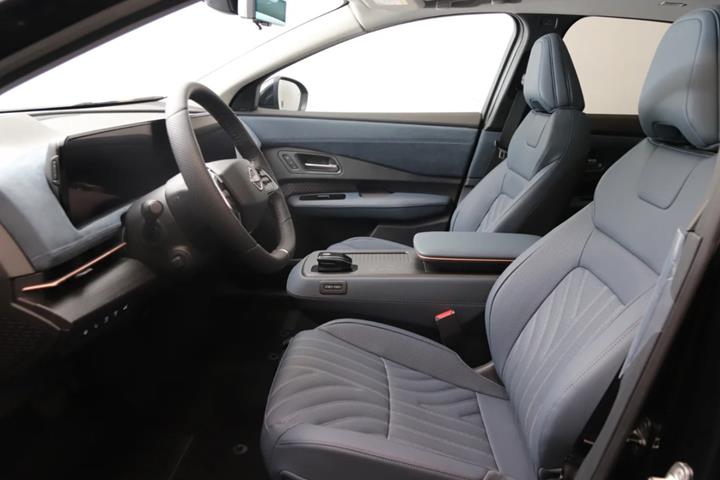 Sort Nissan Ariya fra 2025