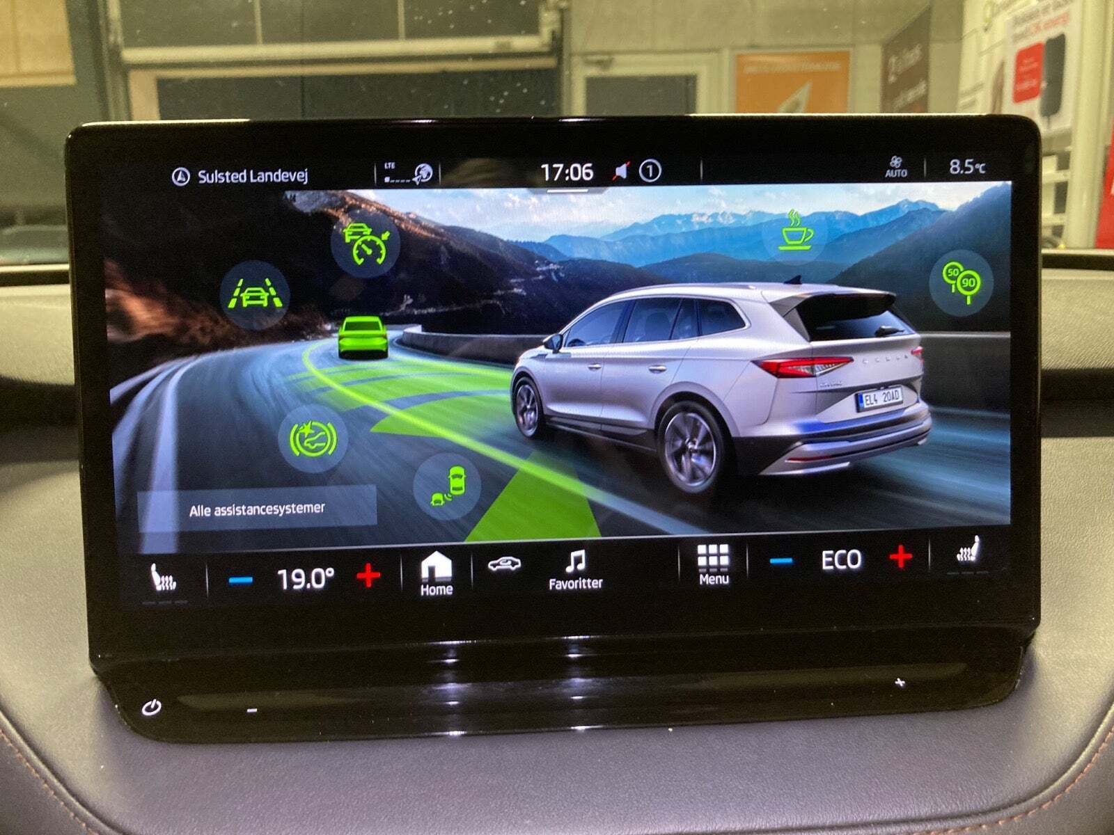 Sort Skoda Enyaq fra 2022