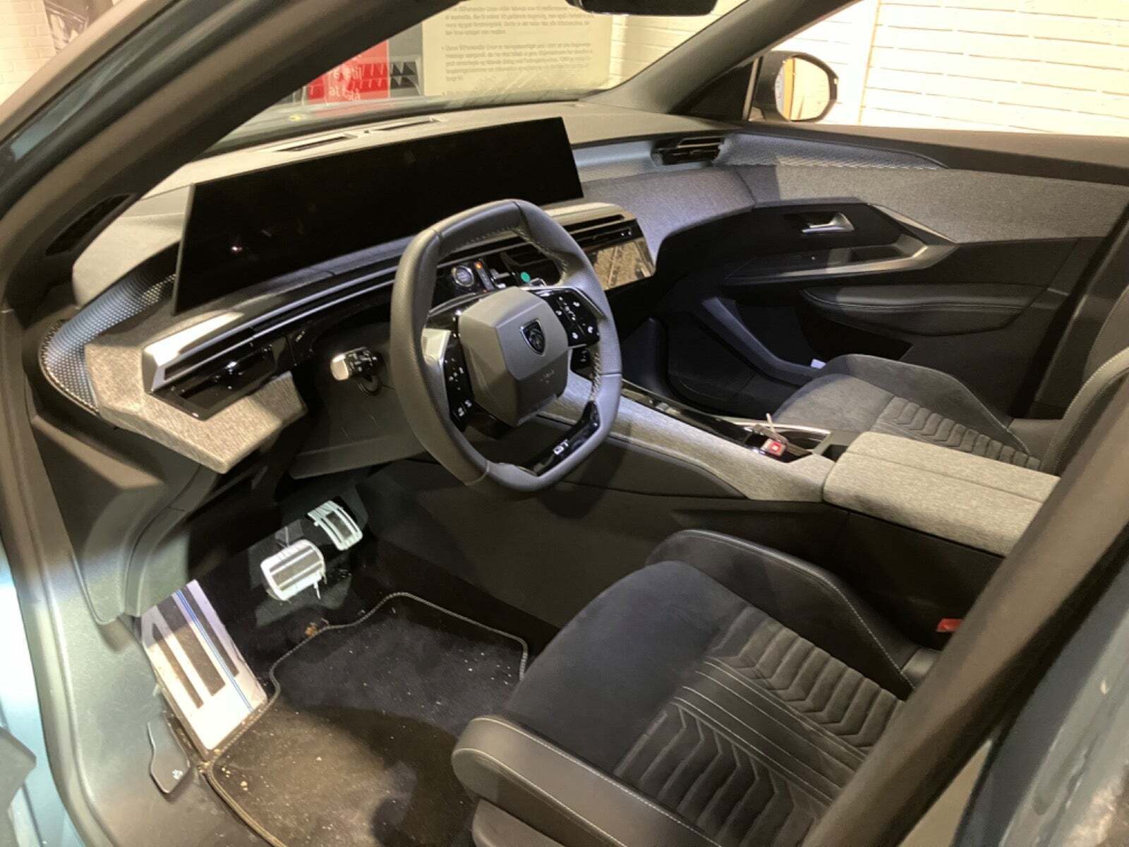 Peugeot e-5008 77 GT 7prs