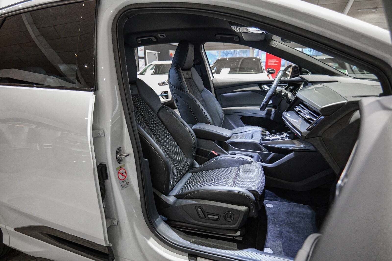 Audi Q4 e-tron 40 S-line