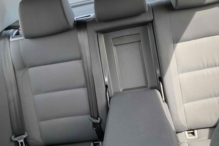 Sort VW Golf fra 2004