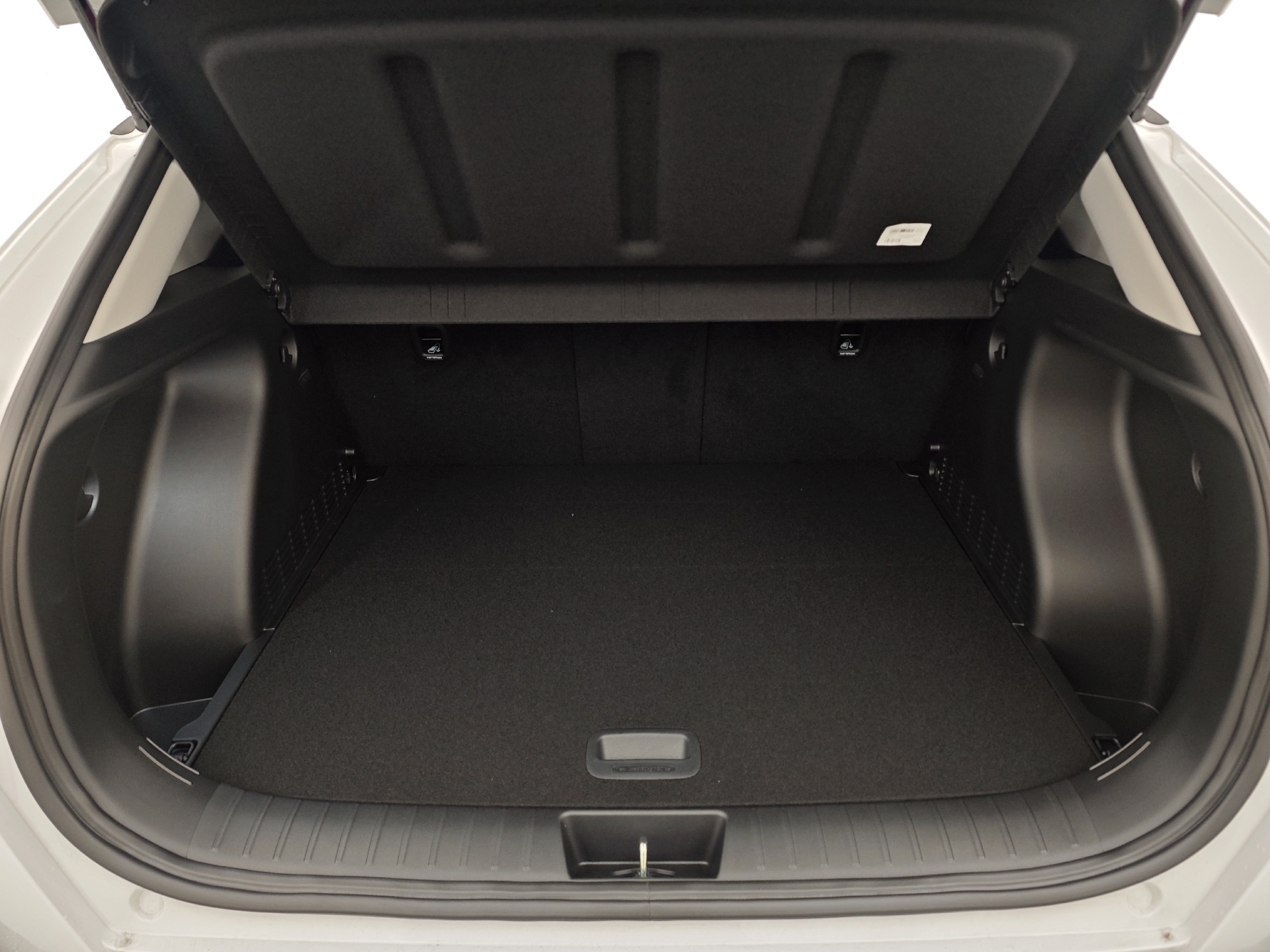 Hvid Hyundai Kona fra 2025