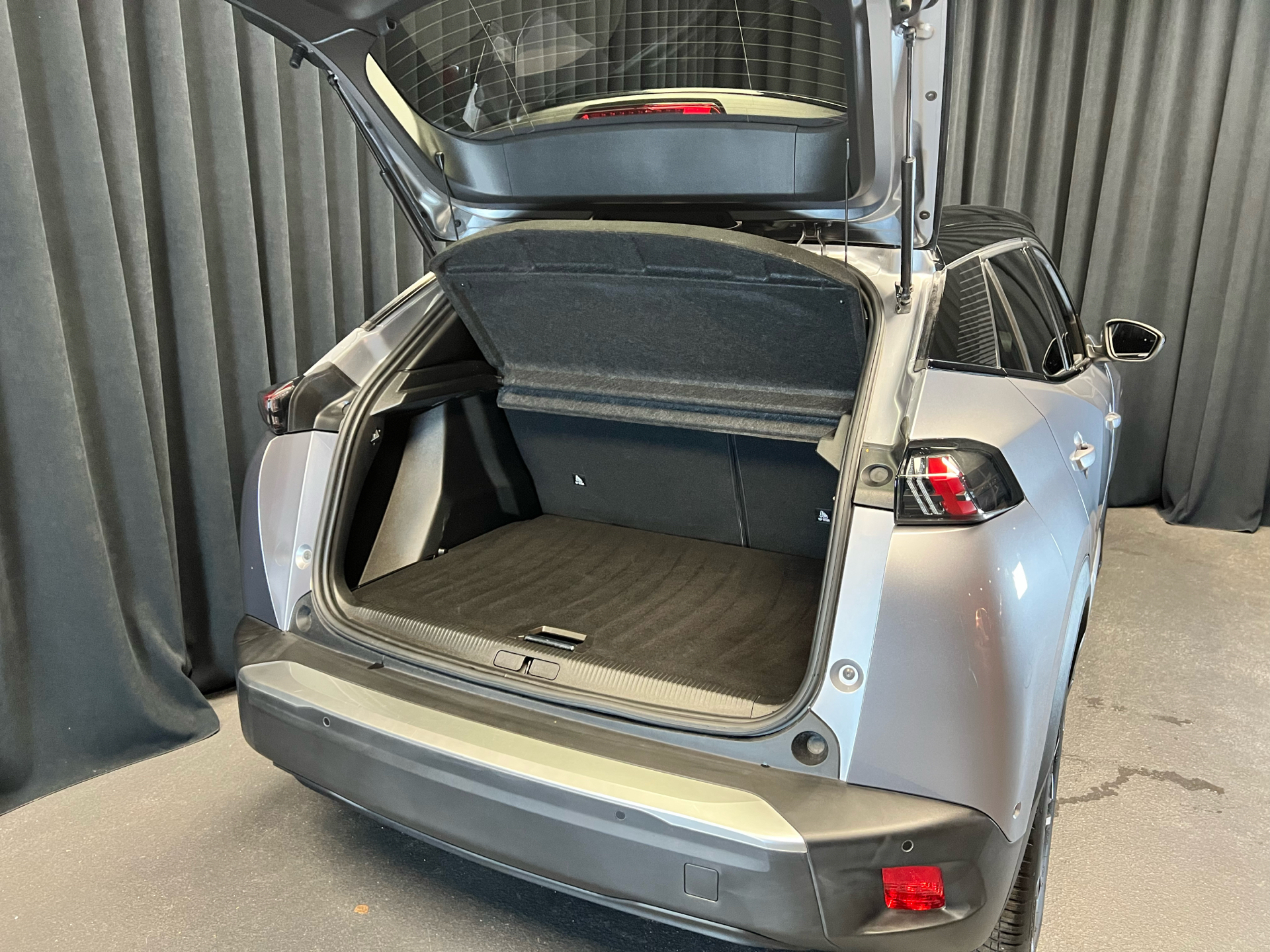 Peugeot e-2008 EL GT 136HK 5d Aut.