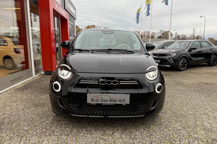 Sort Fiat 500e fra 2023