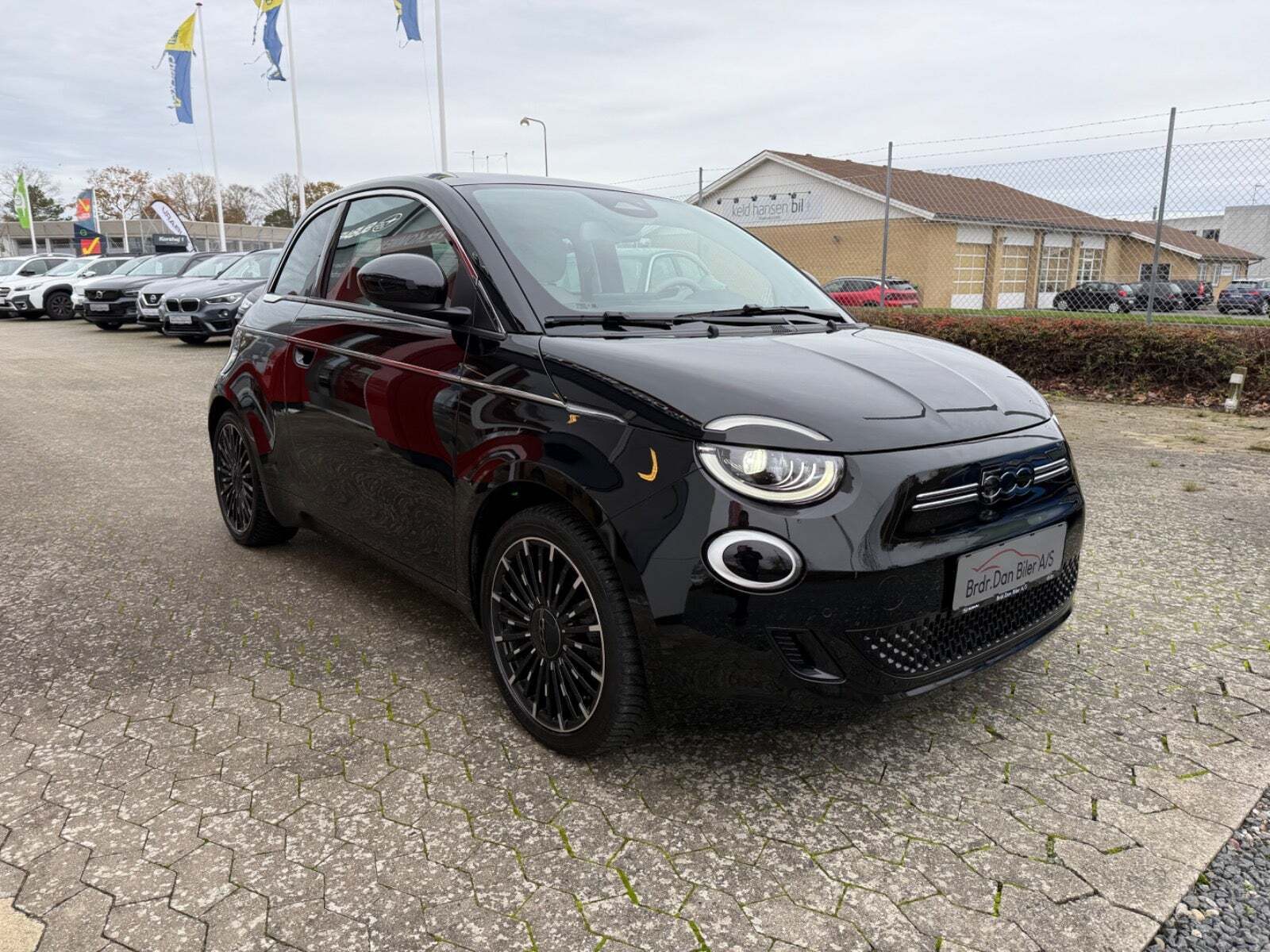 Sort Fiat 500e fra 2023