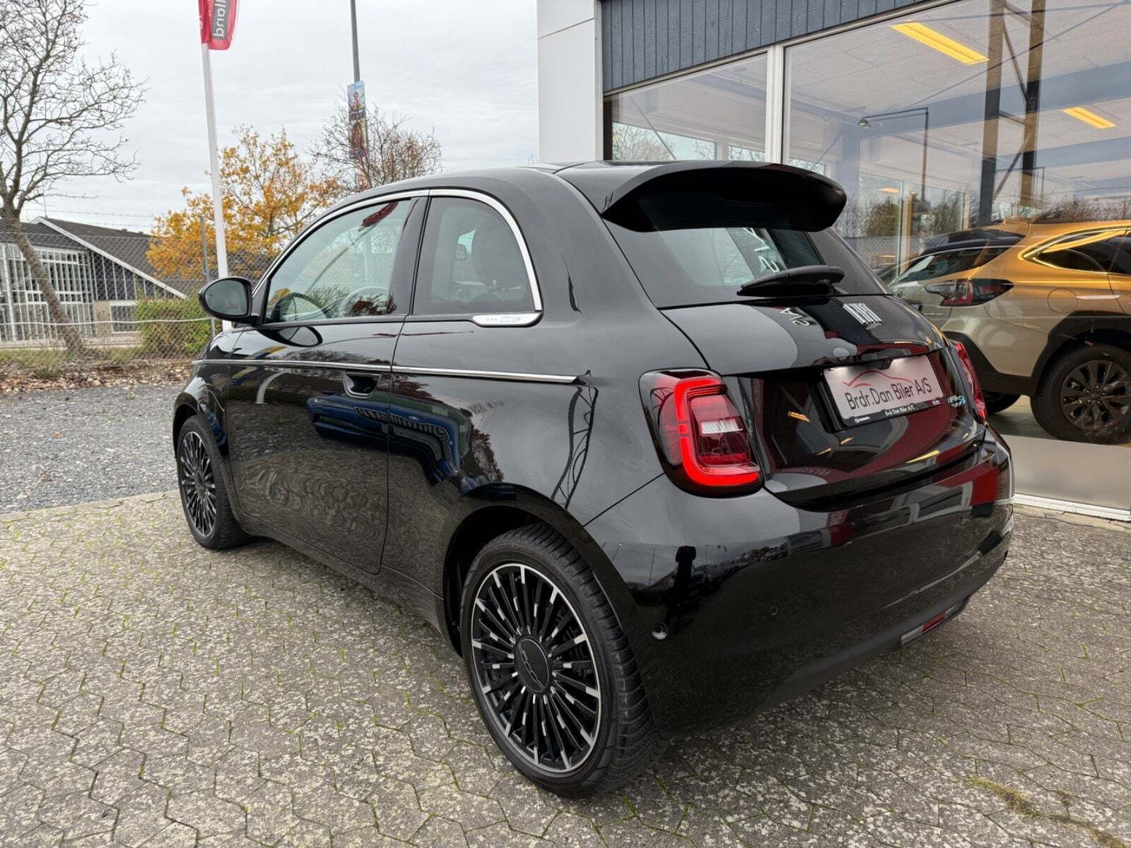 Fiat 500e 42 kWh, 118hp, 2023
