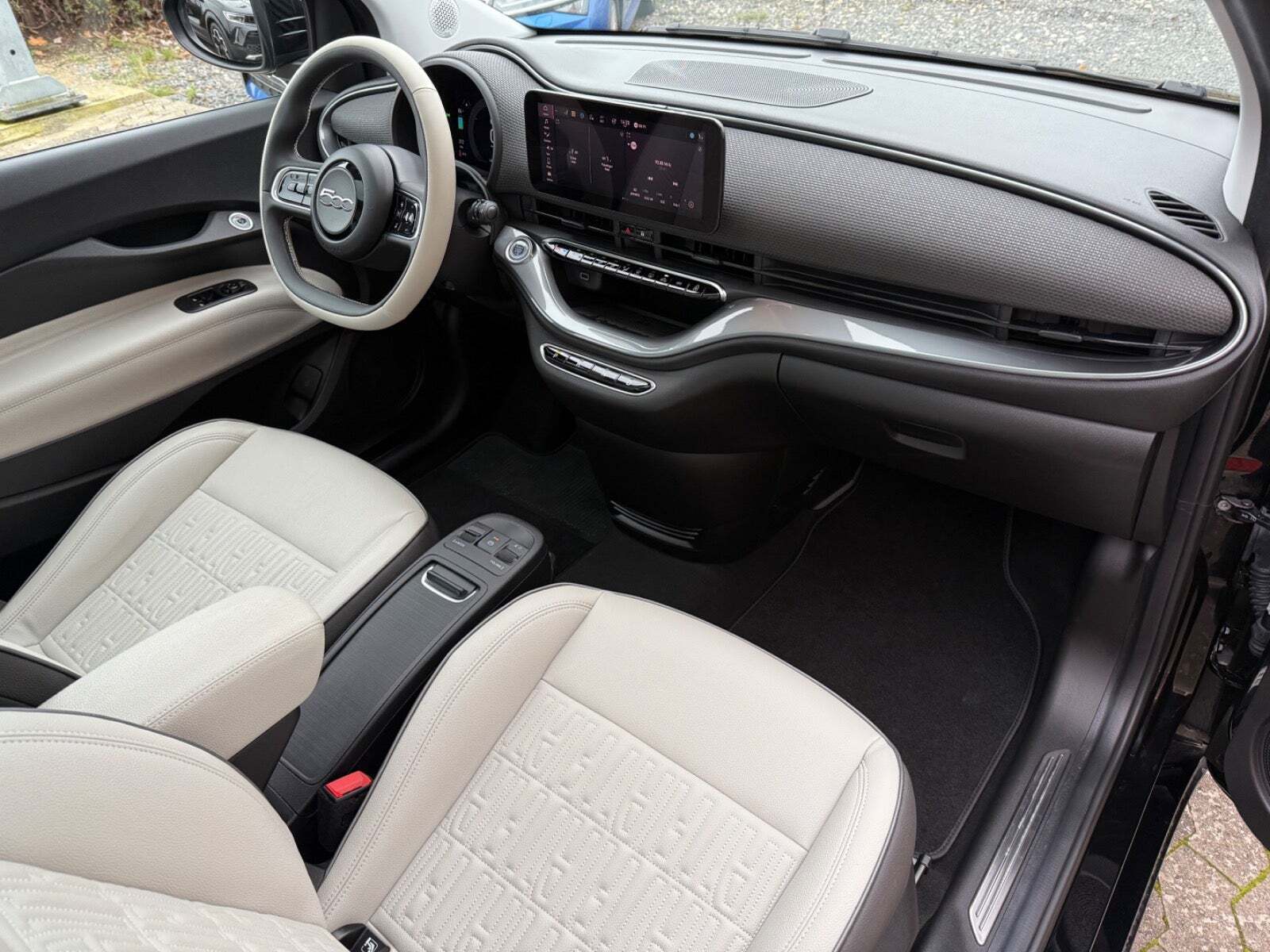 Fiat 500e 42 kWh, 118hp, 2023