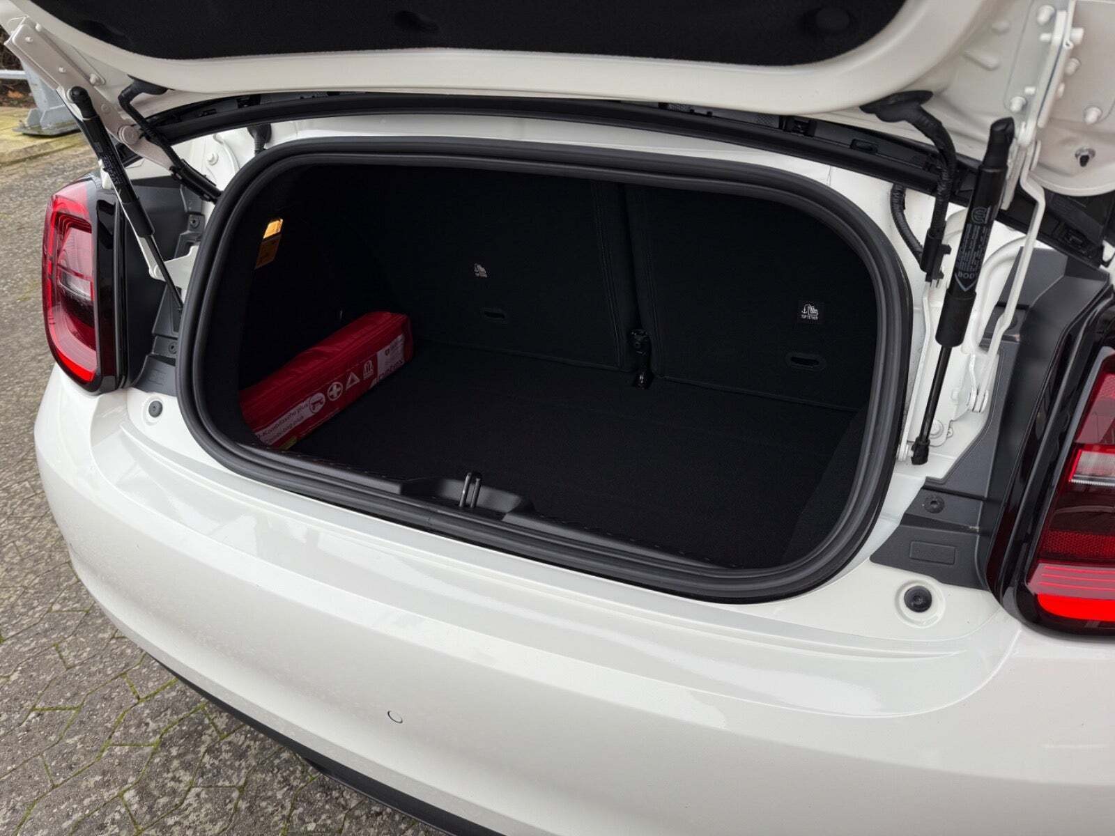 Fiat 500e 42 Icon Pack Cabrio