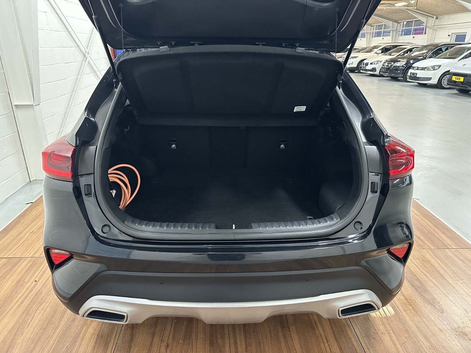 Kia XCeed 1,6 PHEV Upgrade Intro DCT