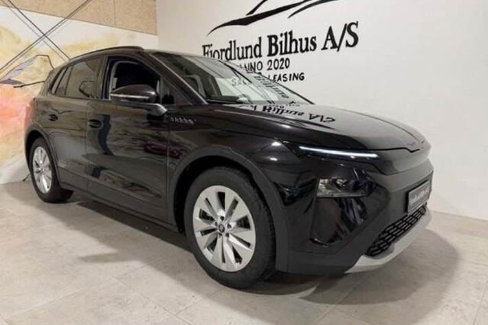 Sort Skoda Elroq fra 2025 set udefra