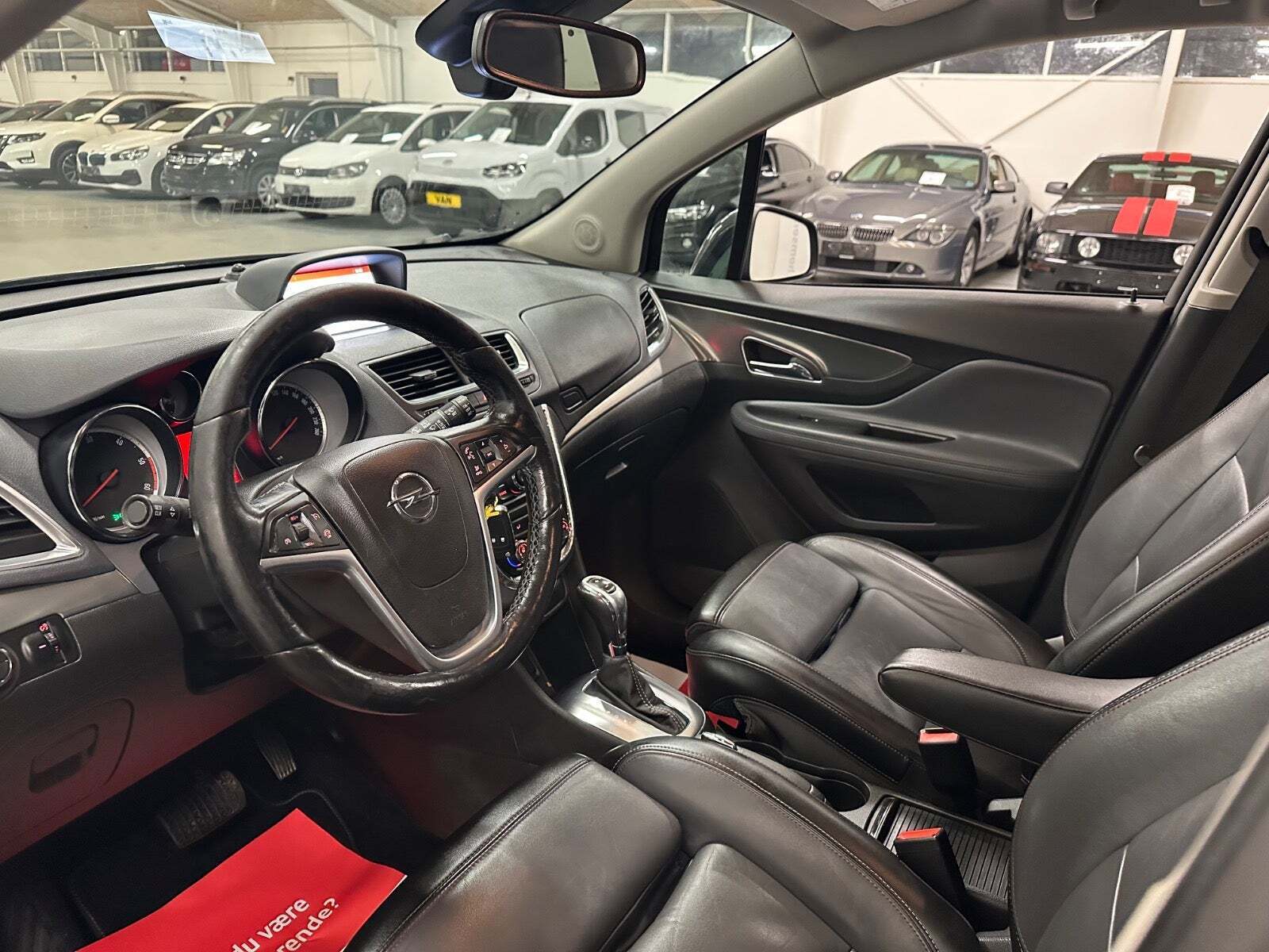 Sort Opel Mokka fra 2016