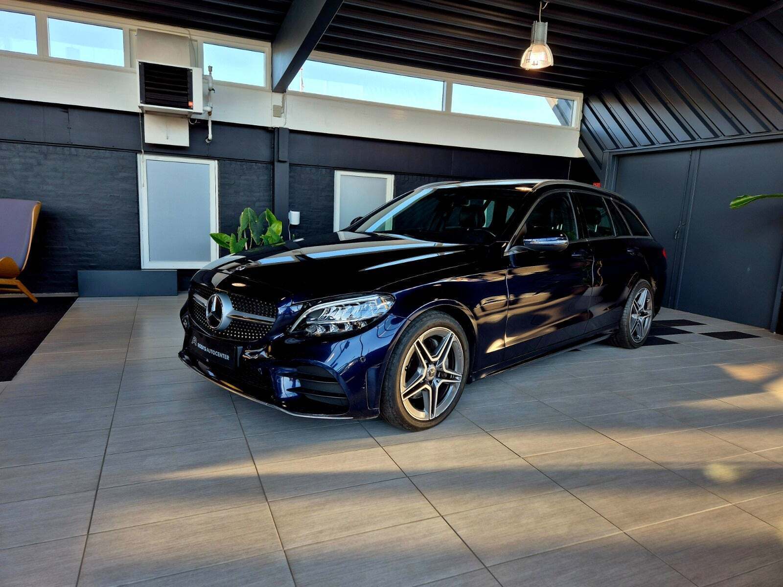 Mercedes C220 d 2,0 AMG Line stc. aut.