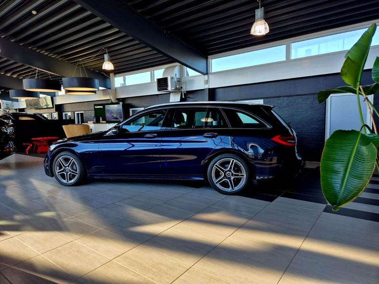 Mercedes C220 d 2,0 AMG Line stc. aut.