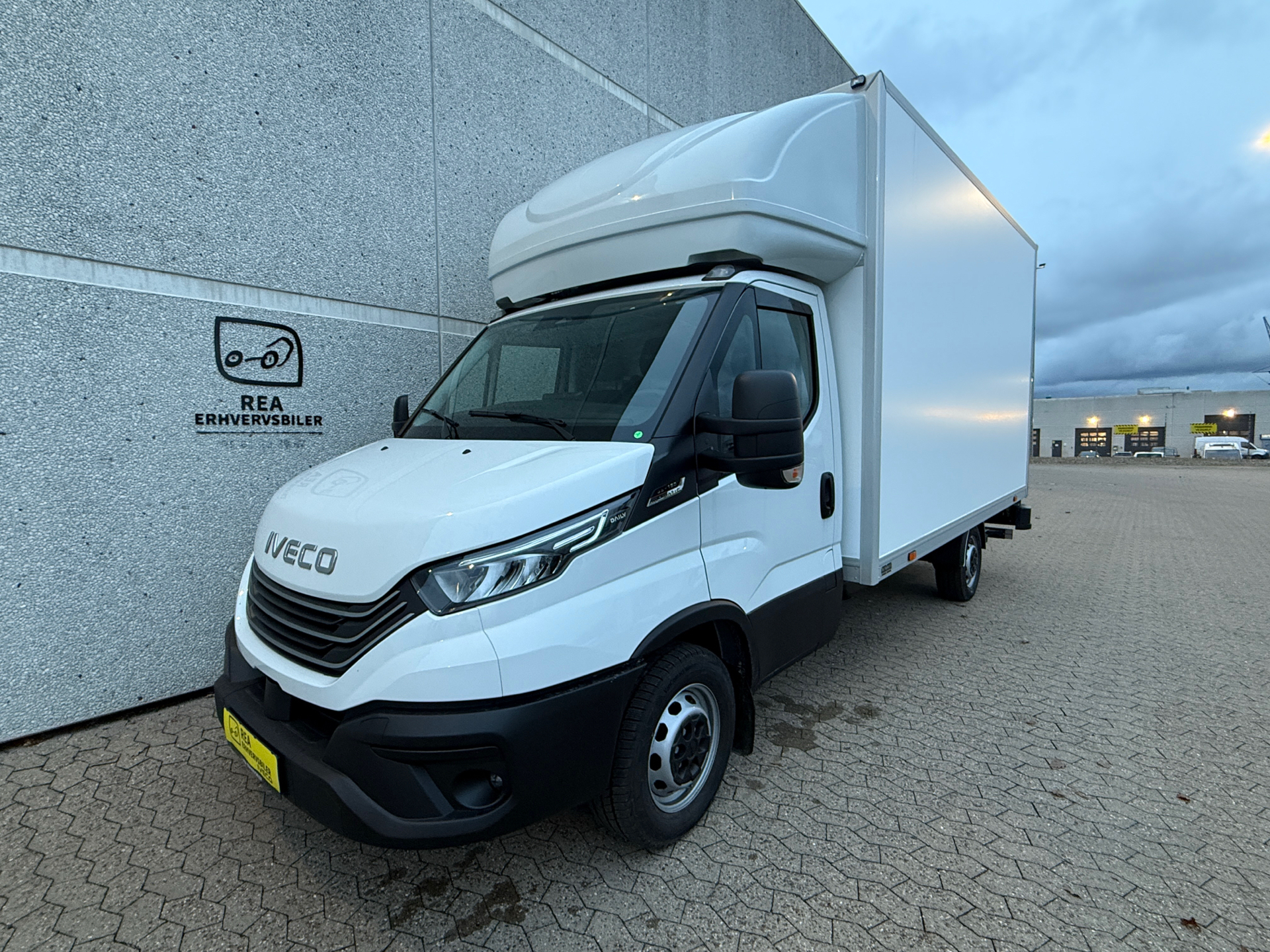 Iveco Daily 3,0 35S18 4100mm D 180HK Ladv./Chas. 8g Aut.