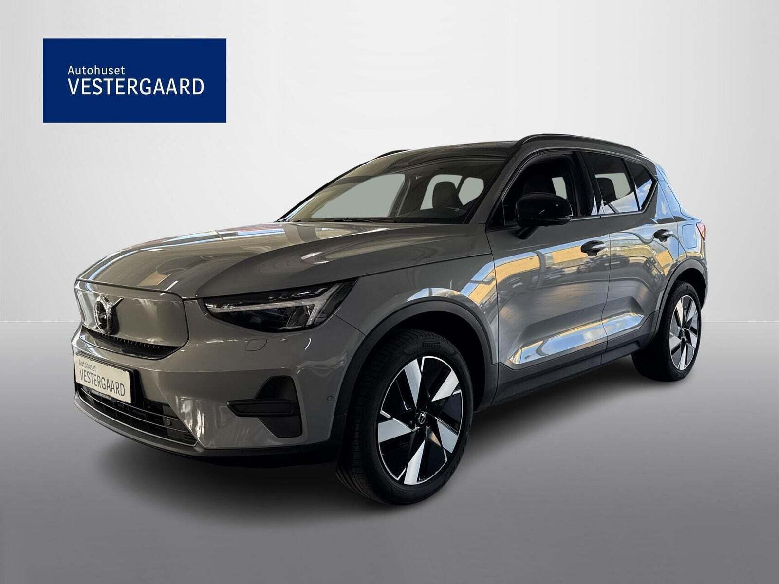 Volvo EX40 Extended Range Core