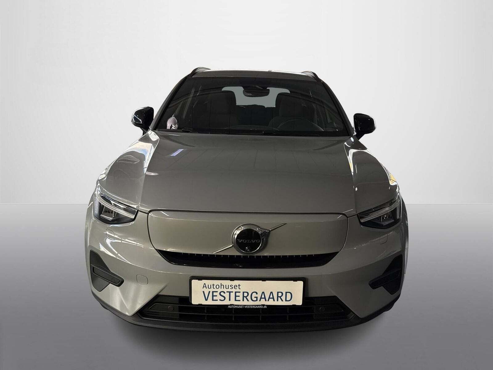 Grå Volvo EX40 fra 2025