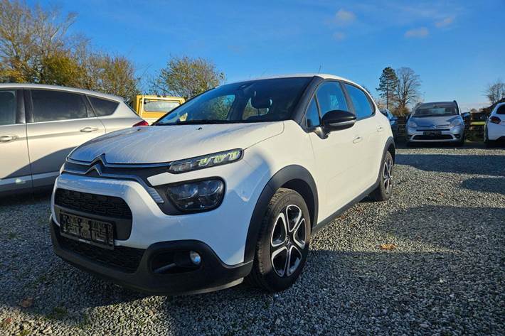 Hvid Citroën C3 fra 2021 set udefra