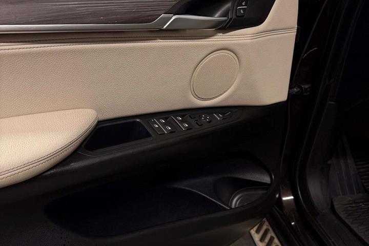 Brun BMW X5 fra 2013