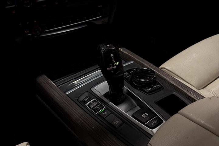 Brun BMW X5 fra 2013