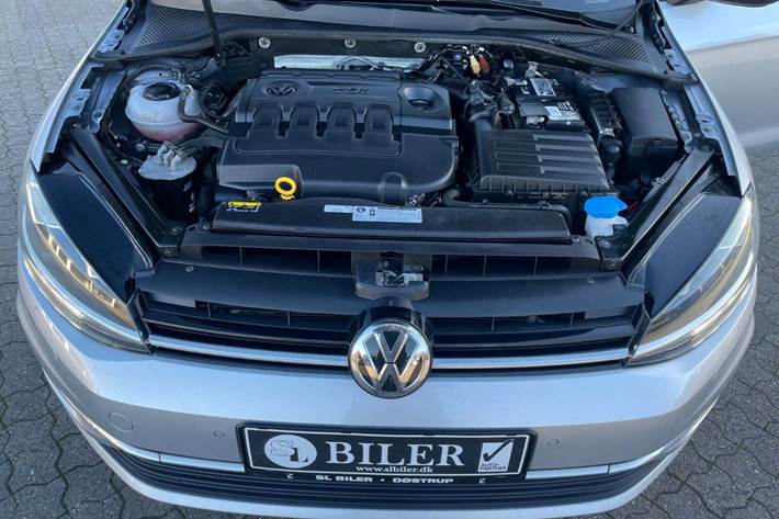Sølv VW Golf VII fra 2019