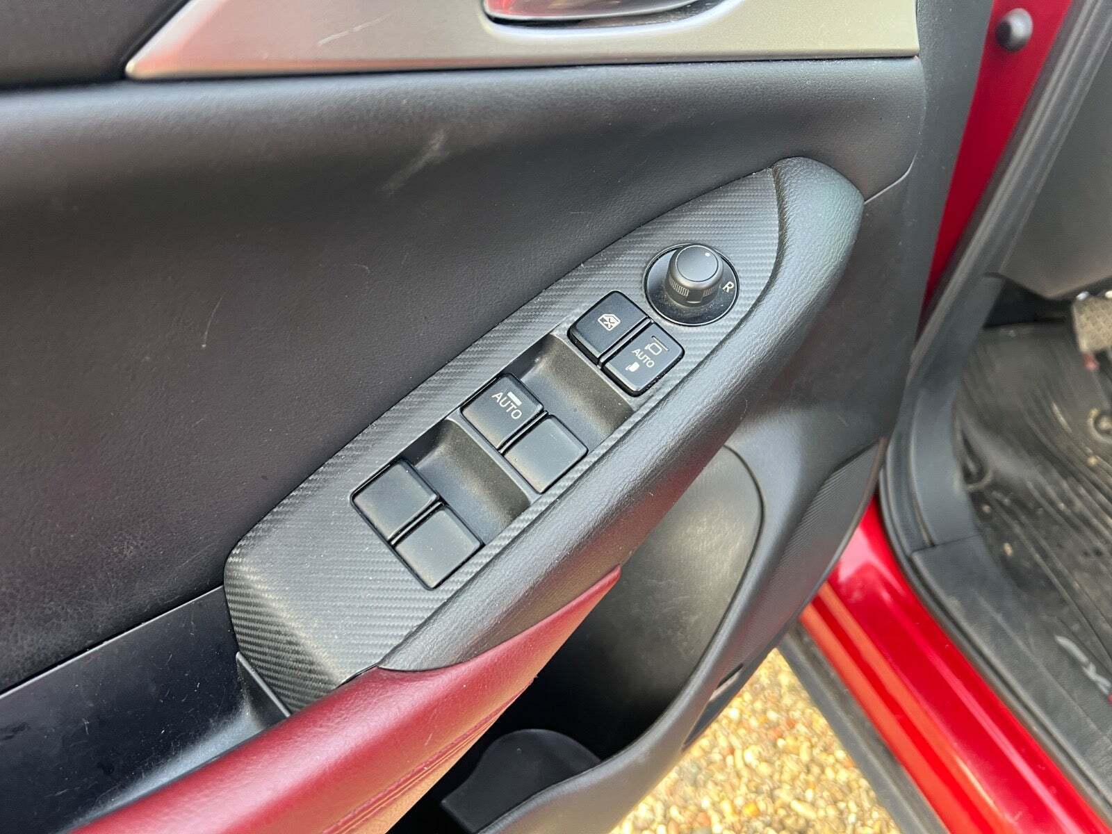 Rød Mazda CX-3 fra 2017