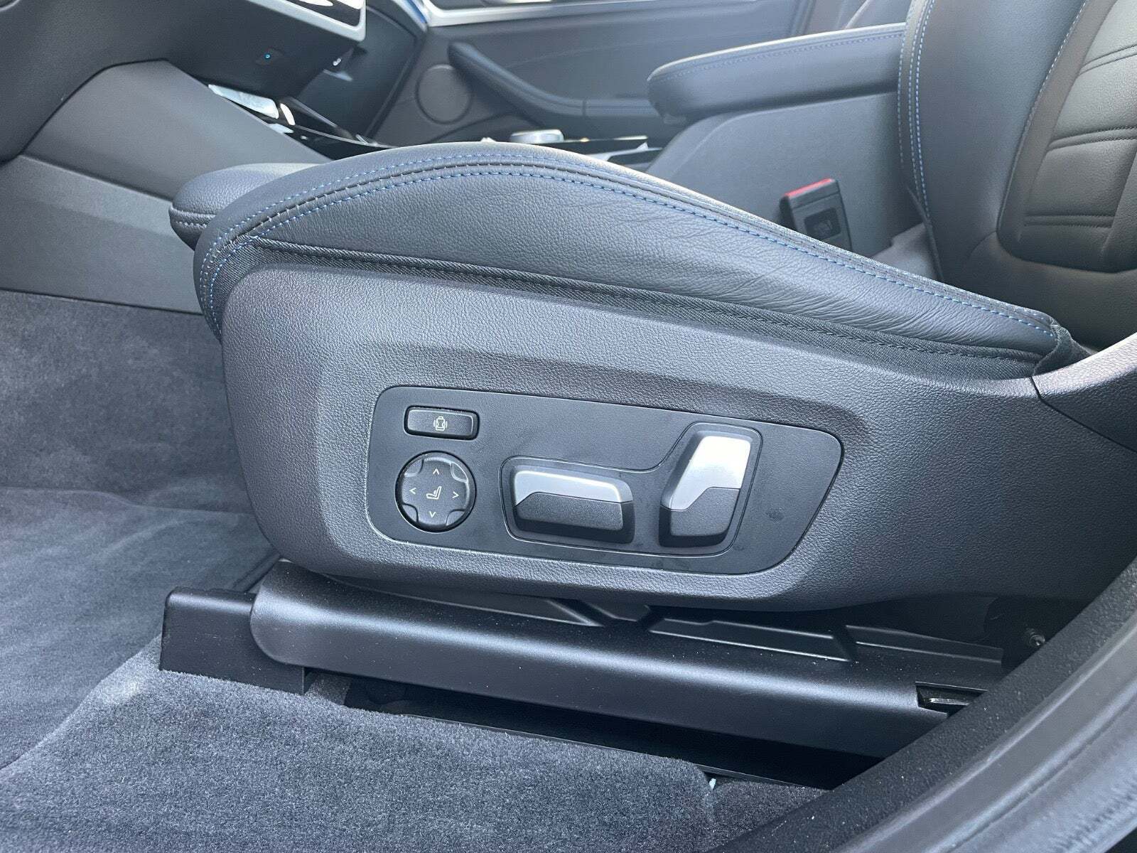 undefined BMW iX3 fra 2023