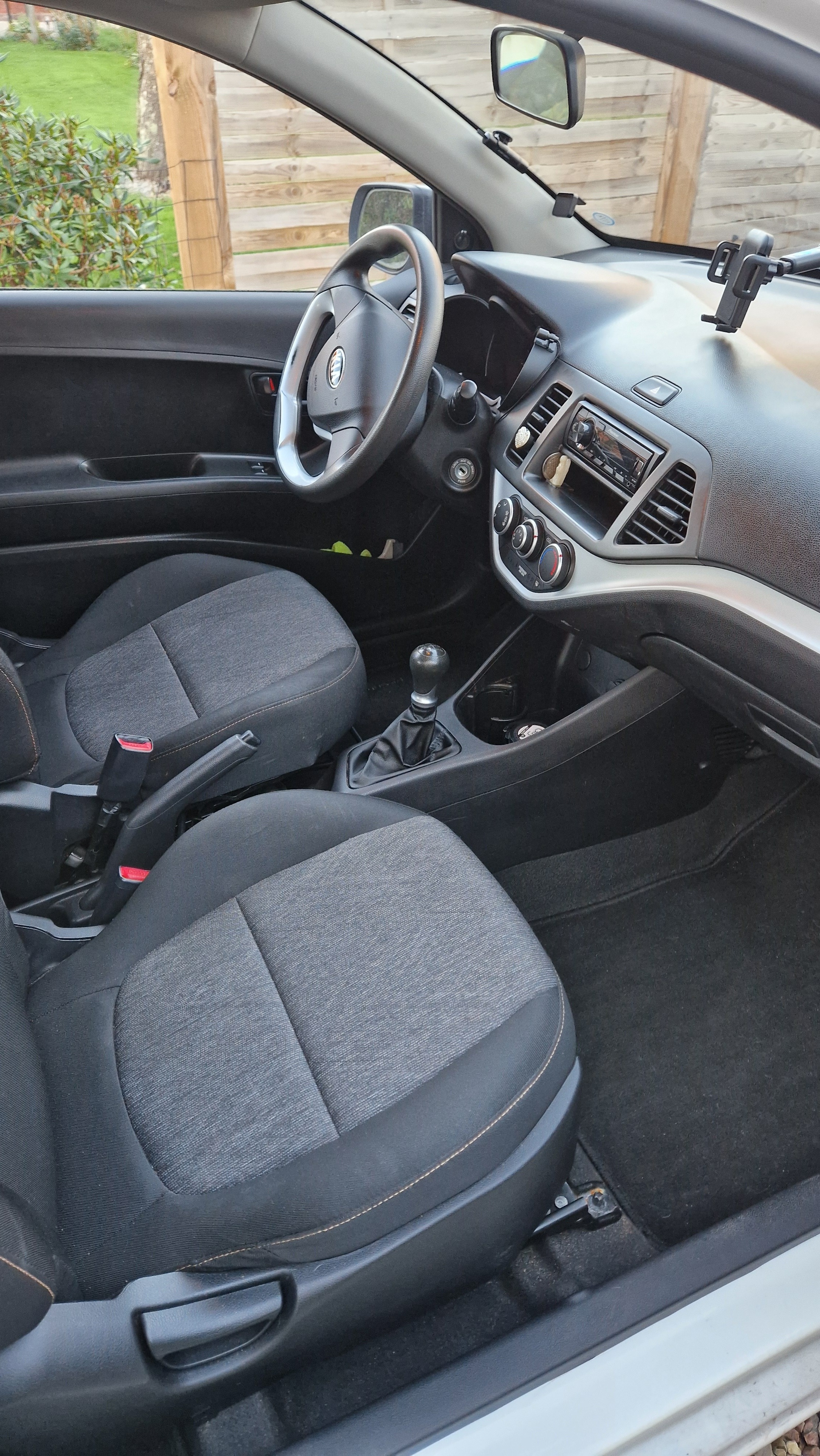 Hvid Kia Picanto fra 2014