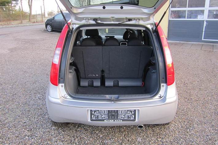 undefined Mitsubishi Colt fra 2007 set indefra