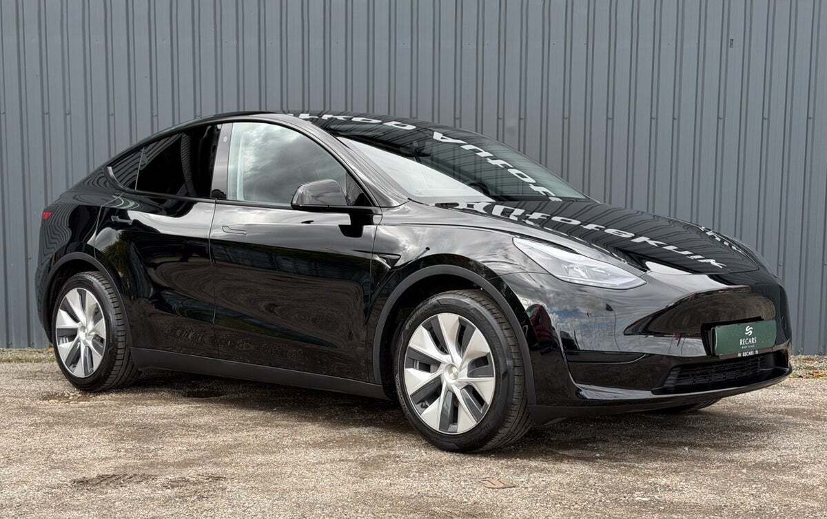Tesla Model Y RWD