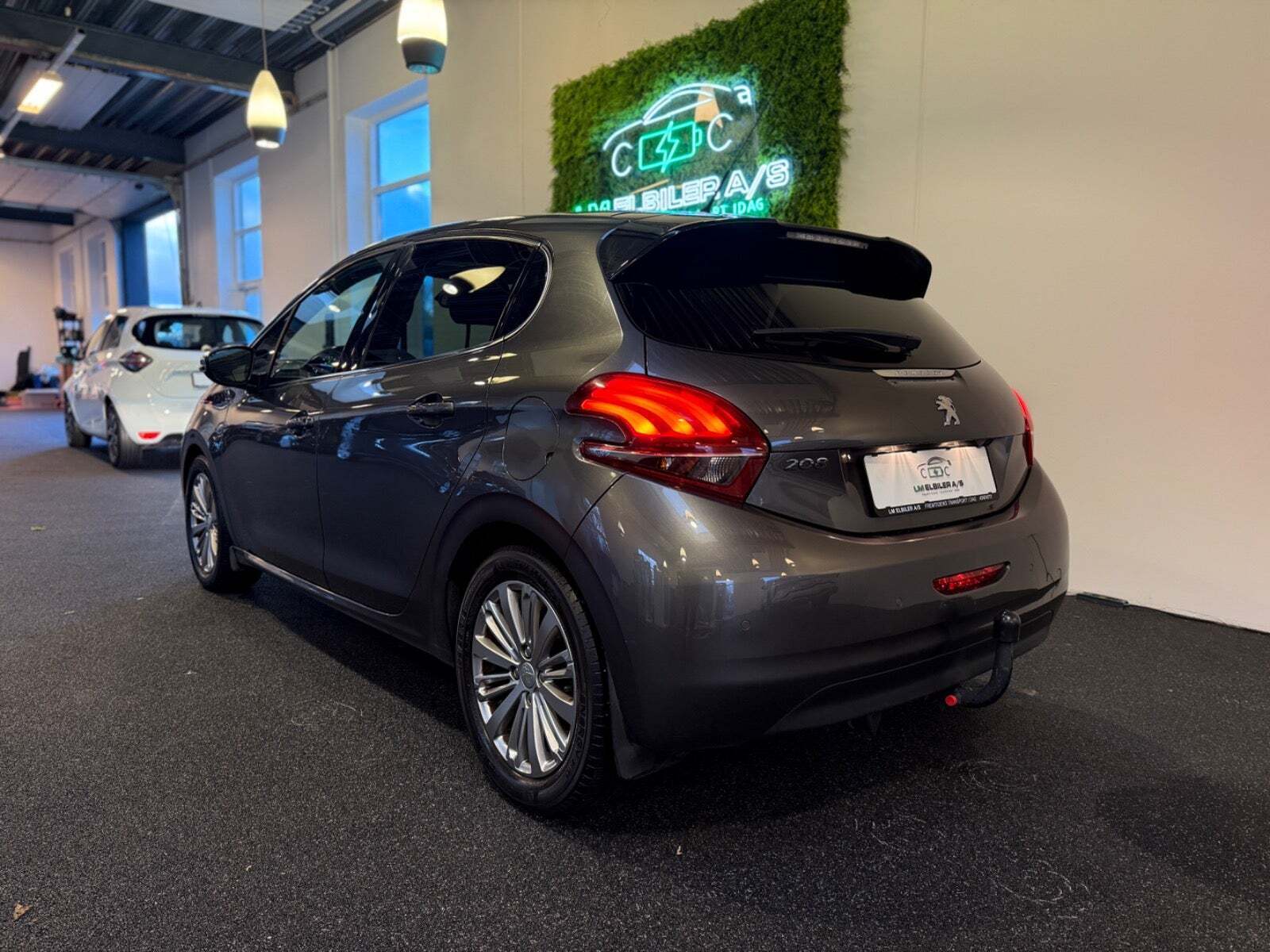 Peugeot 208 1,6 BlueHDi 100 Allure Sky