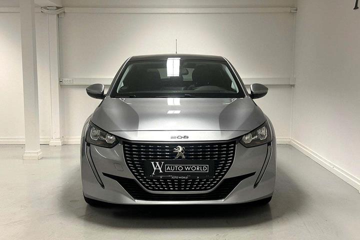 Grå Peugeot 208 fra 2020