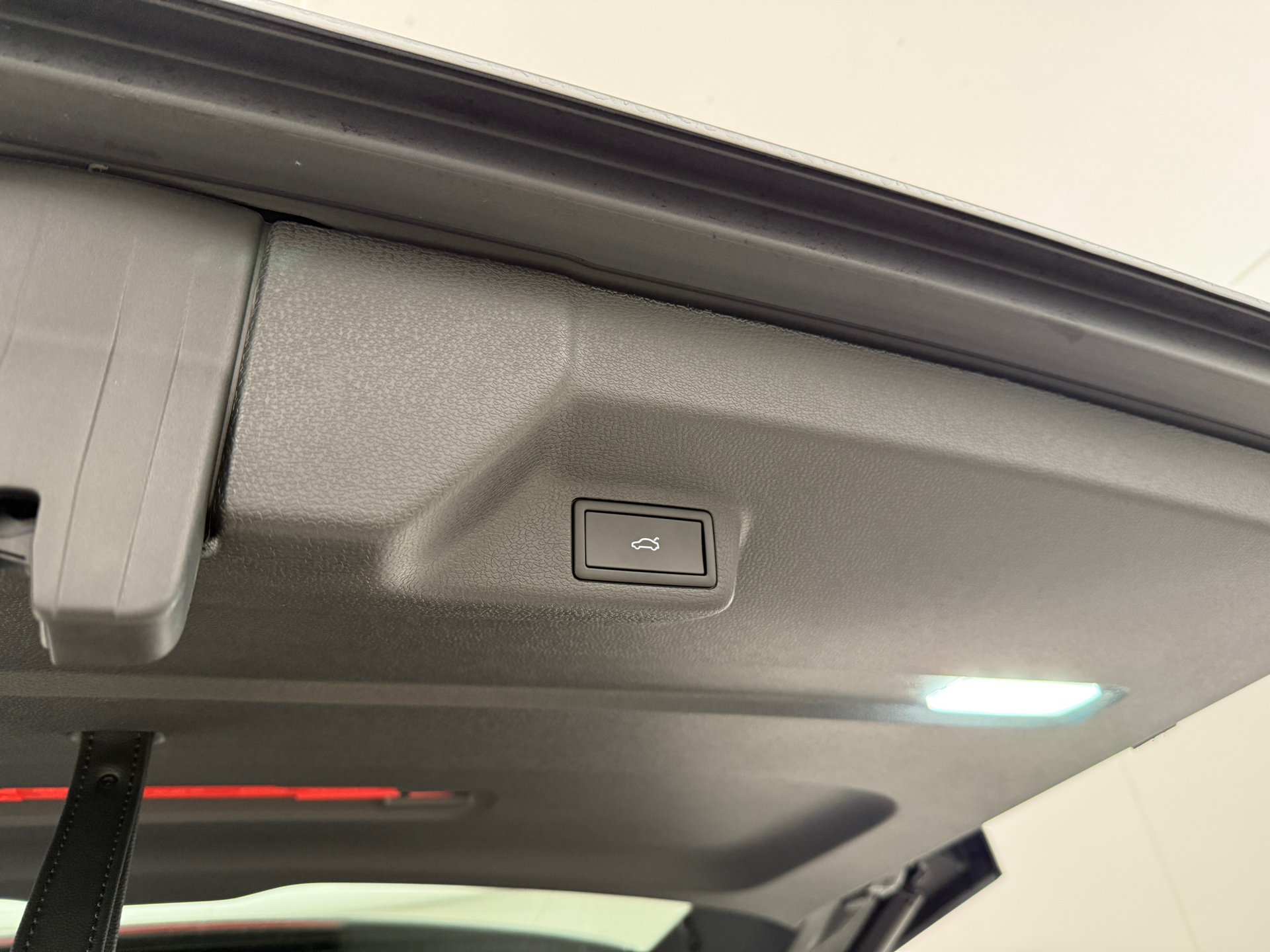 Sølv VW ID.Buzz fra 2025