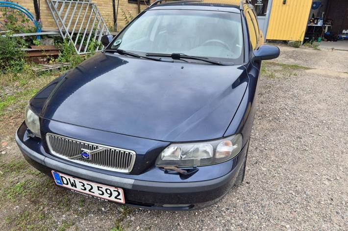 Lilla Volvo V70 fra 2001