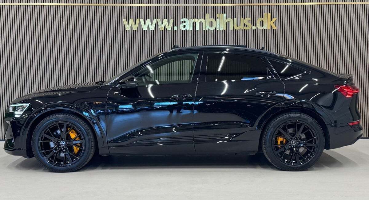 Audi e-tron 55 Black Edition Sportback quattro