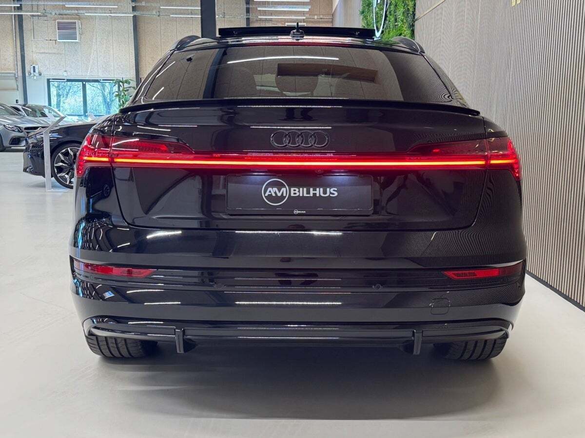Audi e-tron 55 Black Edition Sportback quattro
