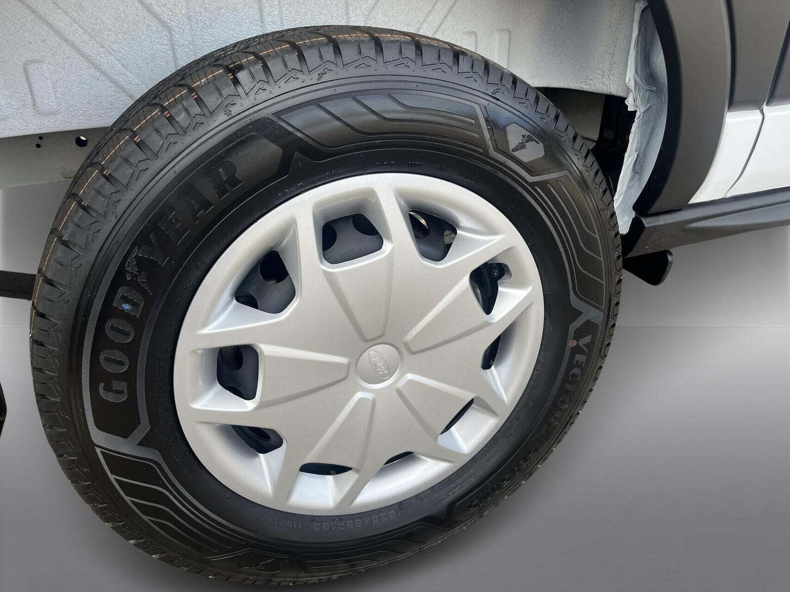 Hvid Ford Transit 350 L2 Van fra 2023