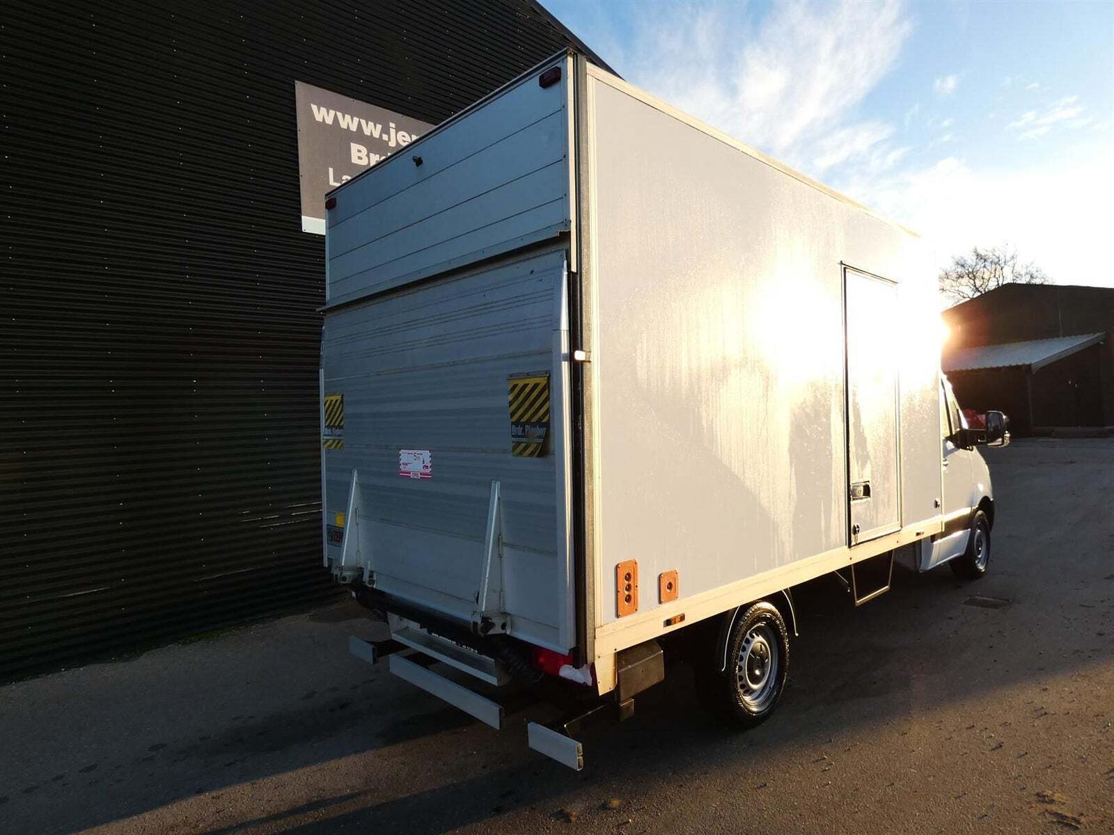 Mercedes Sprinter 317 2,0 CDi Alukasse m/lift aut. RWD