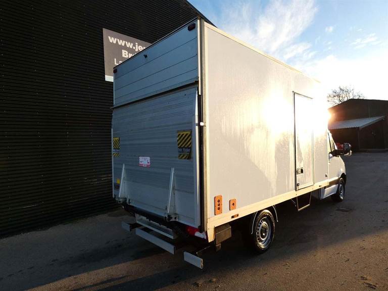 Mercedes Sprinter 317 2,0 CDi Alukasse m/lift aut. RWD