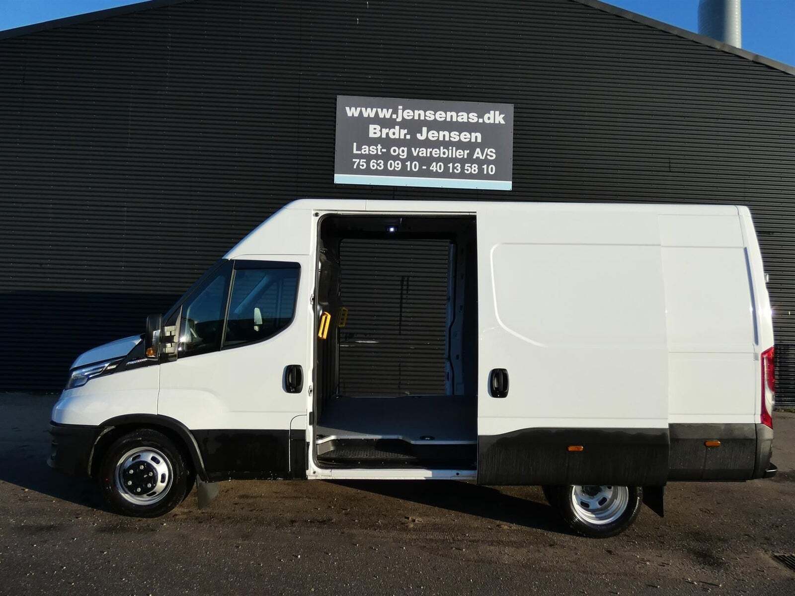 Iveco Daily 3,0 35C18 12m³ Van AG8