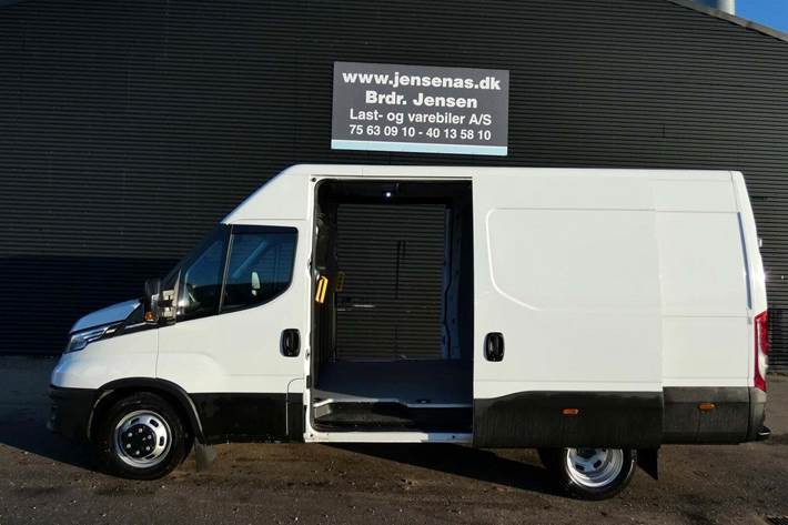Hvid Iveco Daily fra 2024