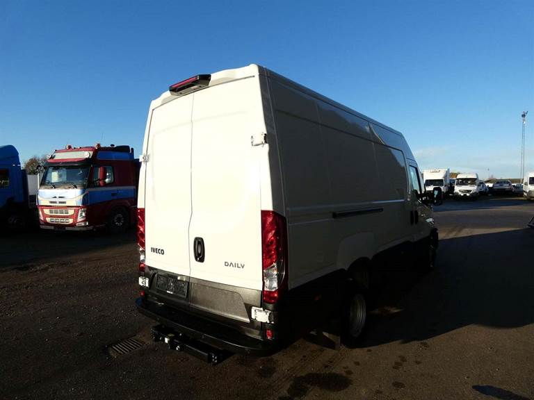 Iveco Daily 3,0 35C18 12m³ Van AG8