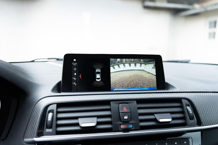 Blå BMW M2 fra 2019