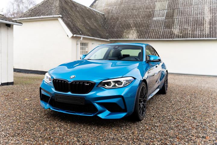Blå BMW M2 fra 2019