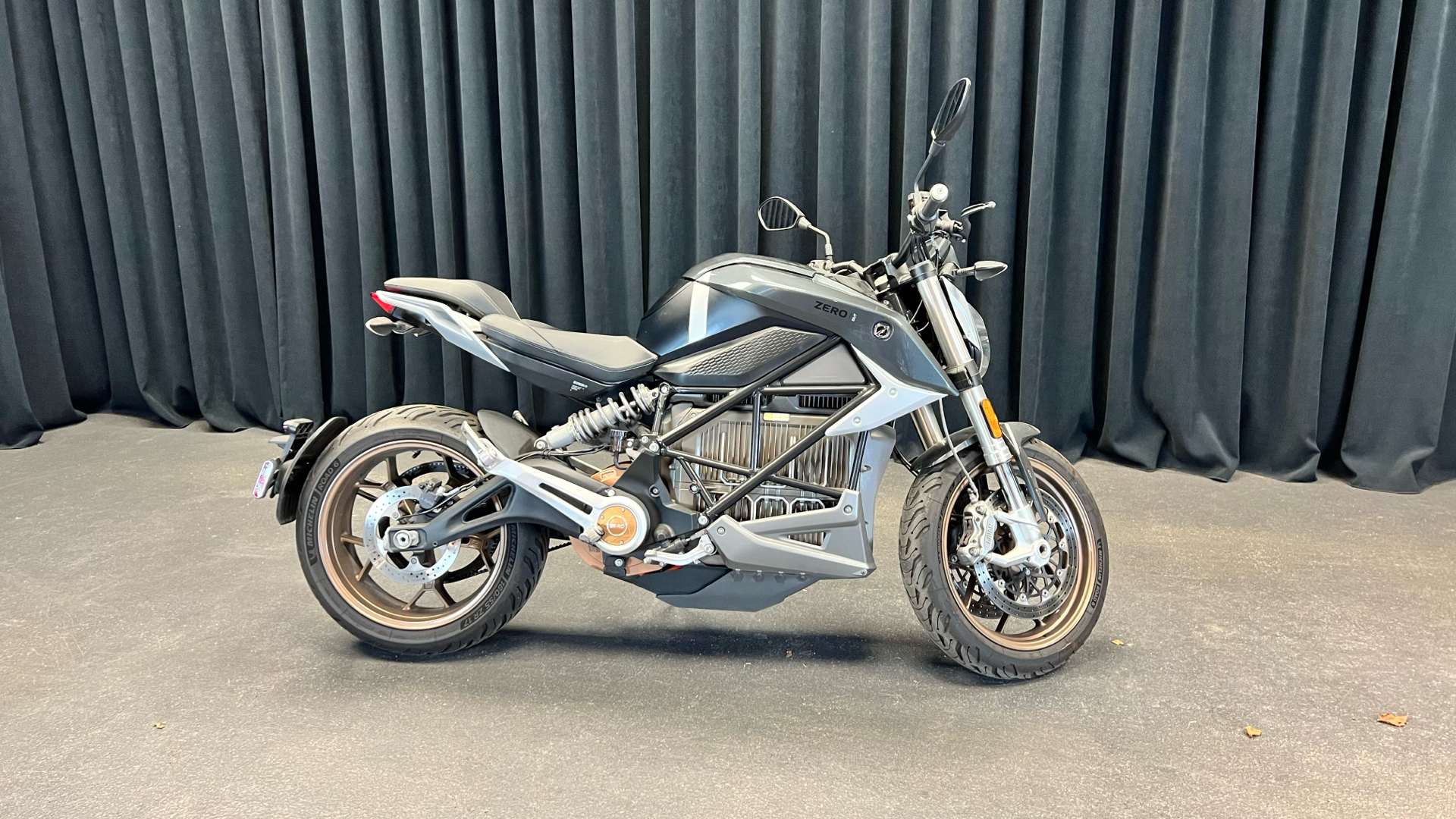 Zero SR/F EL Premium 110HK