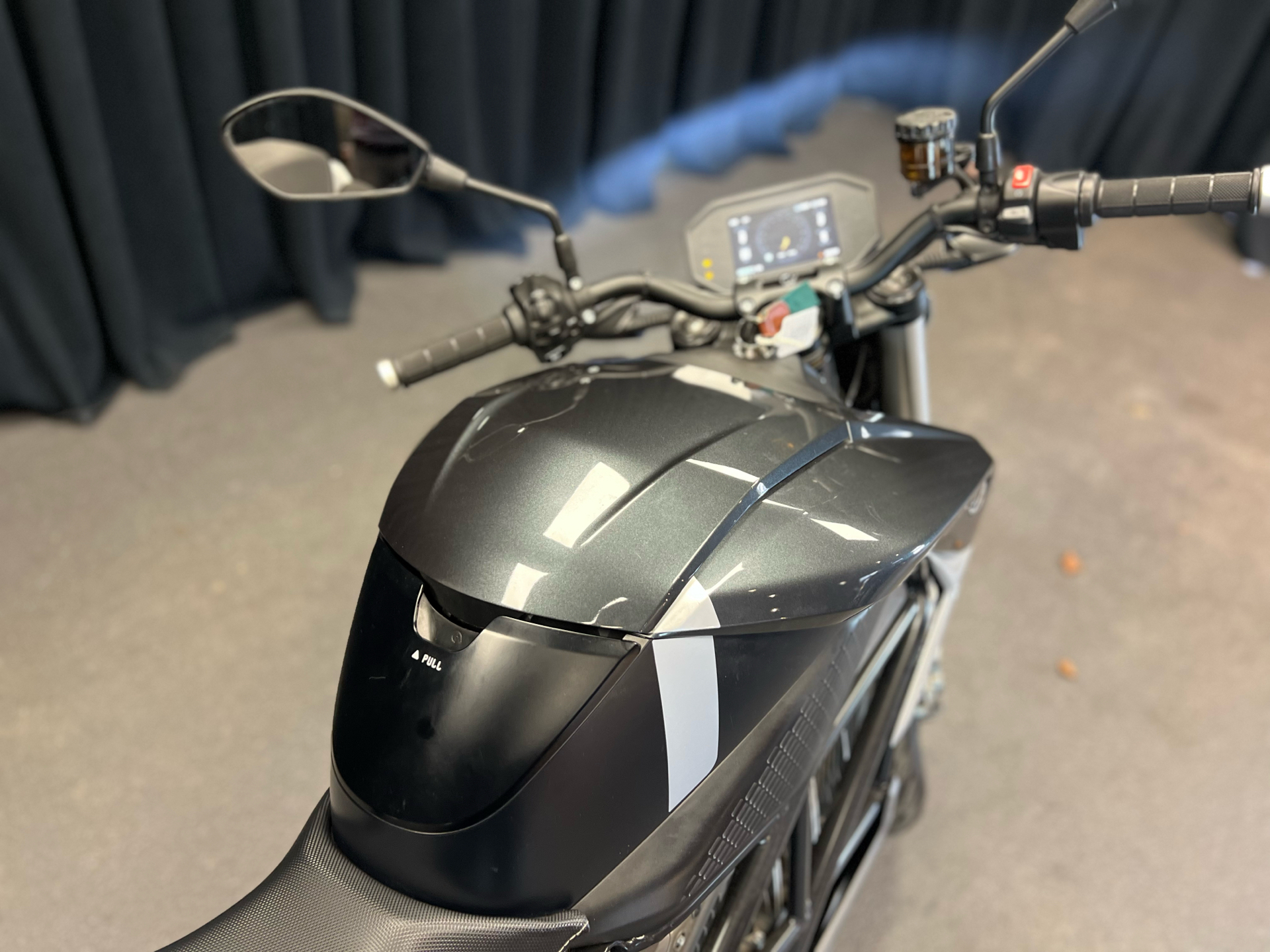 Zero SR/F EL Premium 110HK