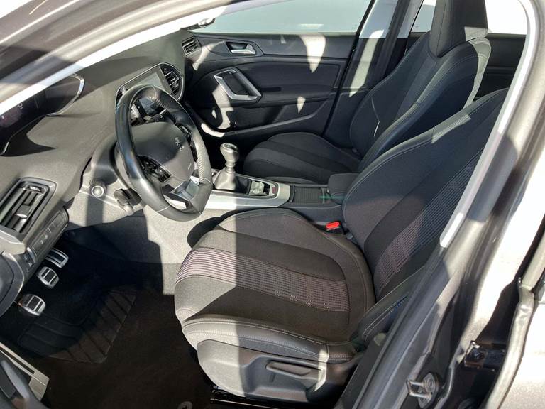 Peugeot 308 1,5 BlueHDi 130 Edition:210+ SW