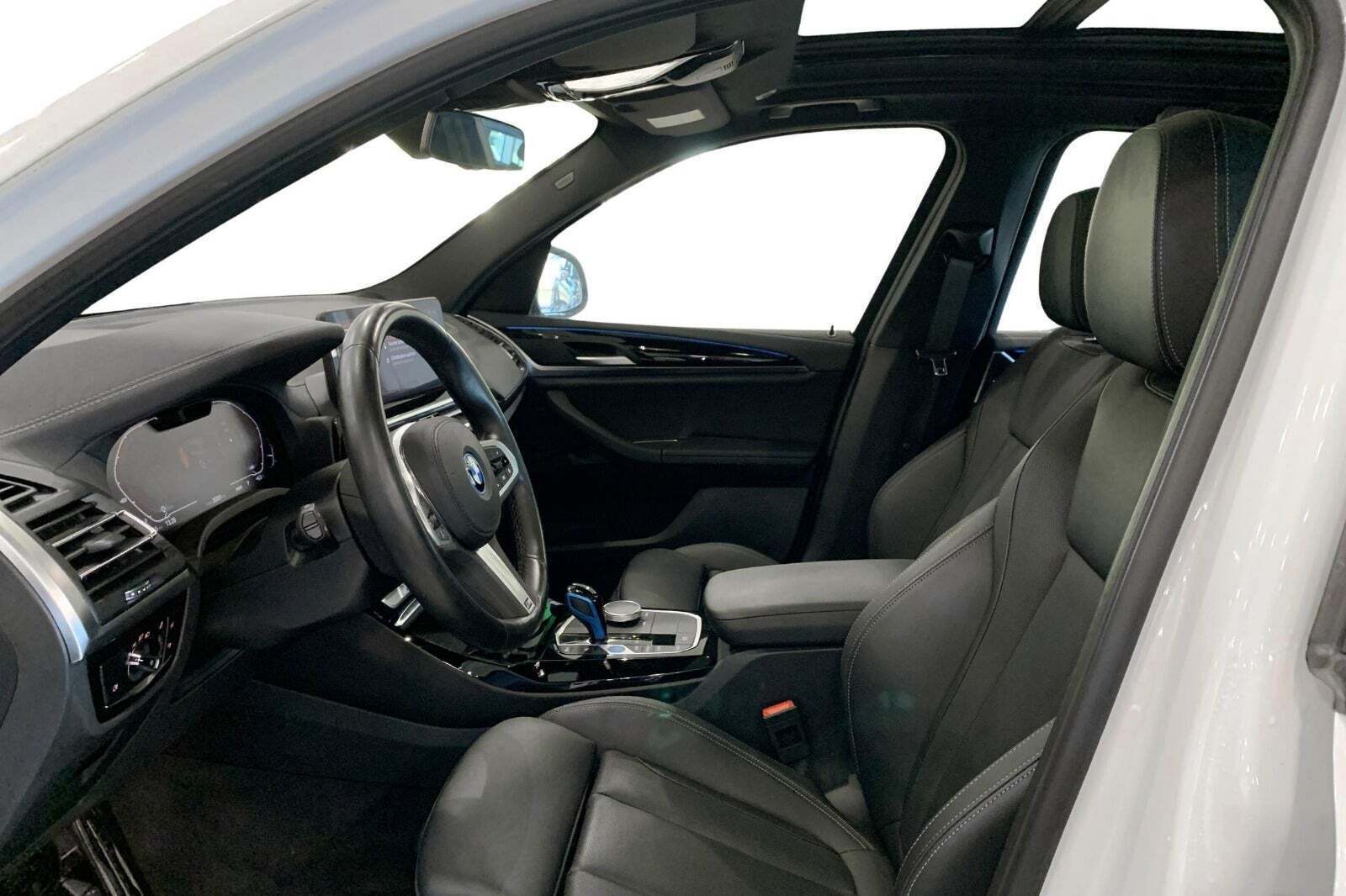 BMW iX3 Charged M-Sport